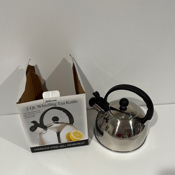 Kitchenworks Stainless Steel 2 Qt. Whistling Tea Kettle - Picture 6 of 6
